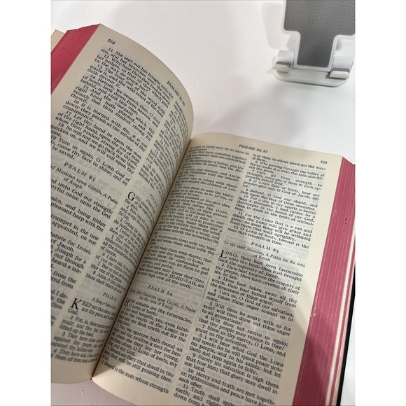 Holy‎ Bible Placed By The Gideon's 1961 Vintage Religious Hardcover Book - Picture 8 of 10